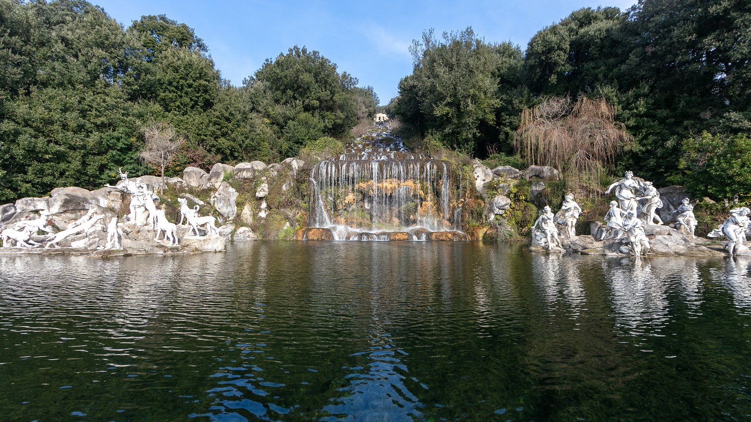 Fontana_Diana_e_Atteone_cascata