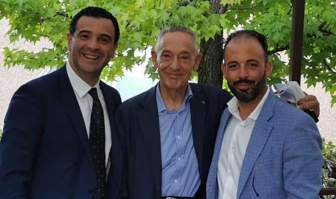 De Caro, Festa e Petitto De Caro, Festa e Petitto