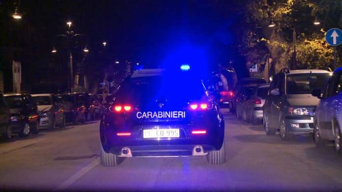 Carabinieri Av 01