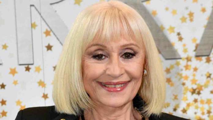 Raffaella-Carra-Political24