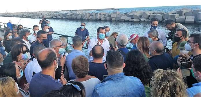 Salvini a lungomare