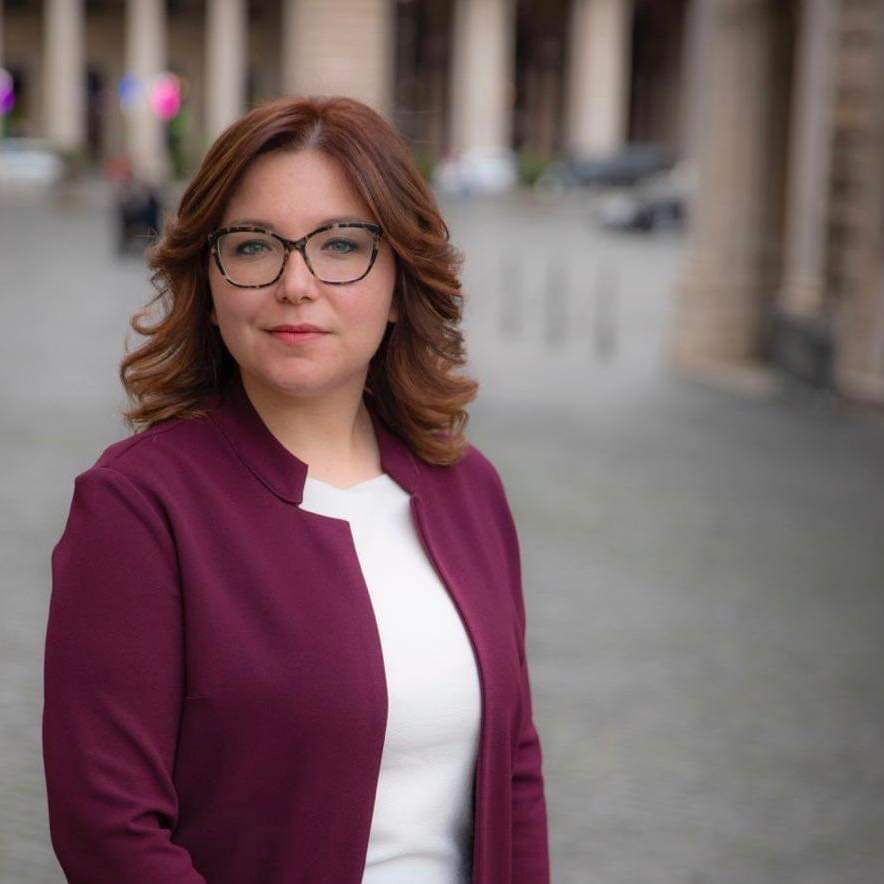 Teresa Manzo