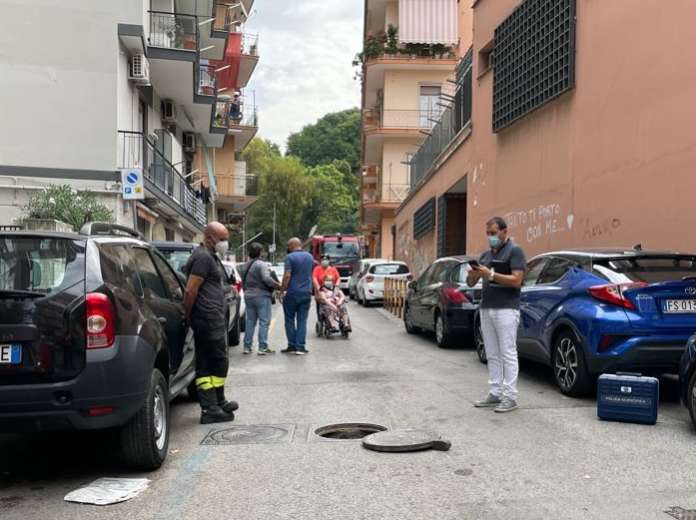 salerno furto banca fogne