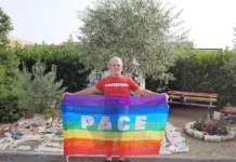 Pace sul Miletto, Alfano porta una bandiera con una dedica speciale a Gino Strada