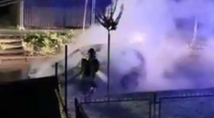 auto fiamme