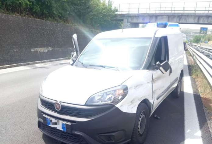 furgoncino tangenziale benevento