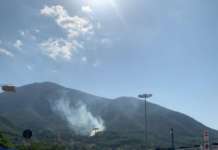 Nocera Superiore, incendio sui monti: attivato il COC