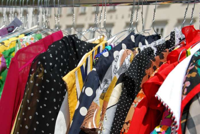 negozio-solidale-bologna-re-use-for-good-acquisti-gratis-famiglie-persone-bisognose