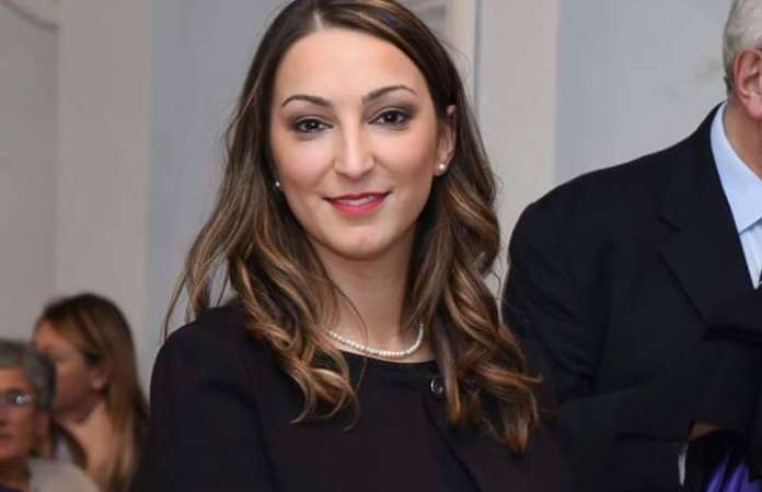 sonia de bellis
