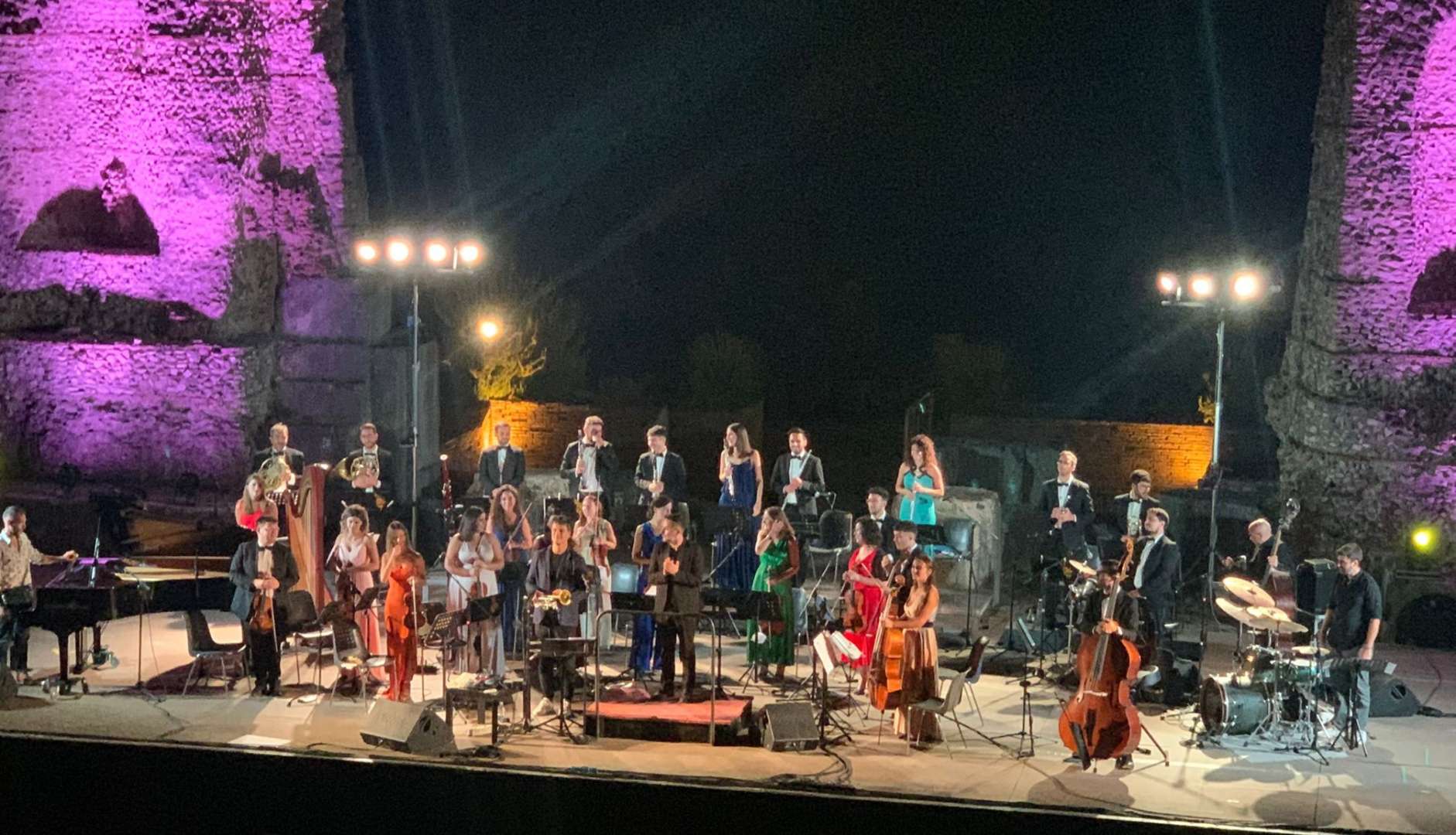 luca aquino e orchestra filarmonica
