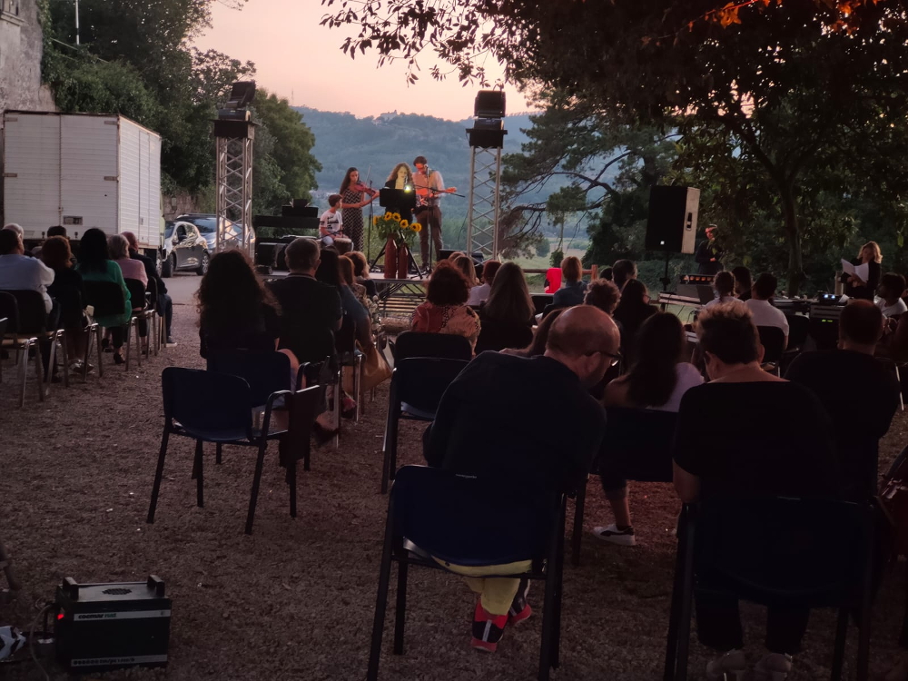 AMOROSI presentazione libro