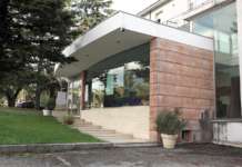 Vallo della Lucania, Clinica Cobellis sviluppa chirurgia robotica per tiroide