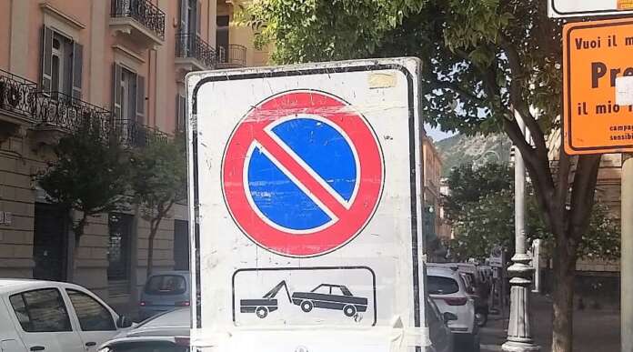 Divieto di Sosta via Roma