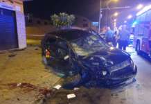 Battipaglia, scontro frontale tra due auto: nove feriti