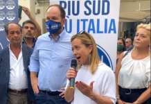 La Meloni a Caserta: “De Luca? Un comico. La Campania ha dati drammatici”