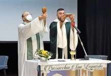San Leonardo, don Paolo rincuora i fedeli: “La nostra chiesa riaprirà”
