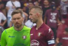 Bonazzoli all’ultimo respiro: la Salernitana evita il ko a Cagliari