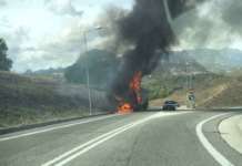 Camion in fiamme, chiuso lo svincolo autostradale di Contursi Terme