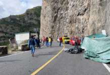 Positano, tragico impatto sulla 163: muore 17enne
