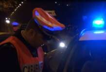 Ubriaca alla guida, provoca un incidente: denunciata dai carabinieri