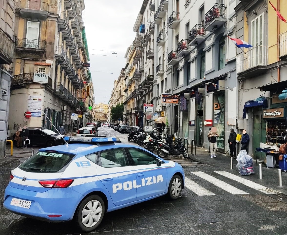 Porta Capuana - polizia