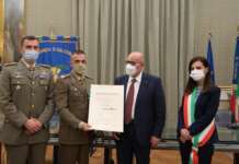 Il Prefetto di Salerno ha consegnato alcuni riconoscimenti ai militari dell’Esercito
