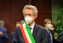 Manfredi ‘spiega’ la ressa al San Carlo e su Capodanno: “Valutazioni quotidiane”
