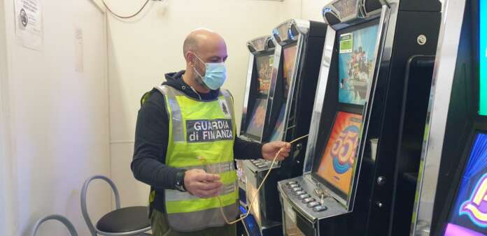 Videopoker sequestrato 02