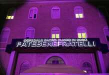Il Fatebenefratelli s’illumina di viola per la Giornata della Prematurità