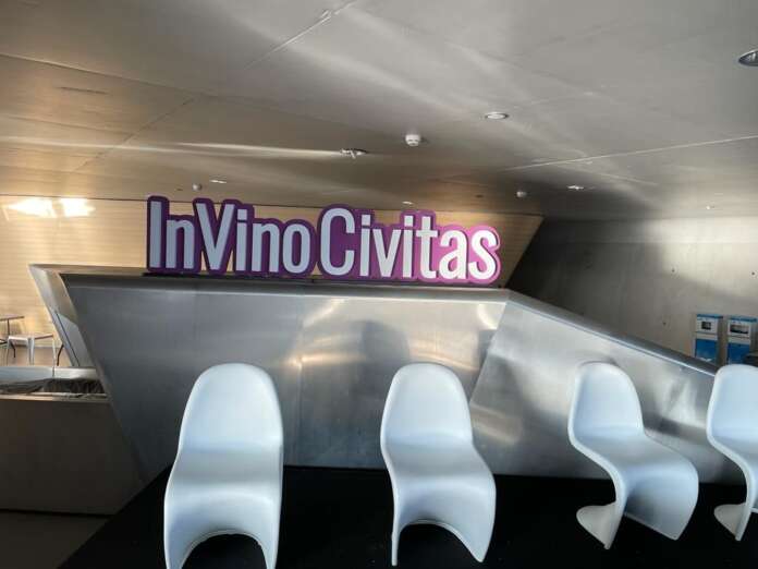 in vino civitas