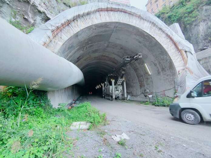 salerno porta ovest cantiere su Via Ligea