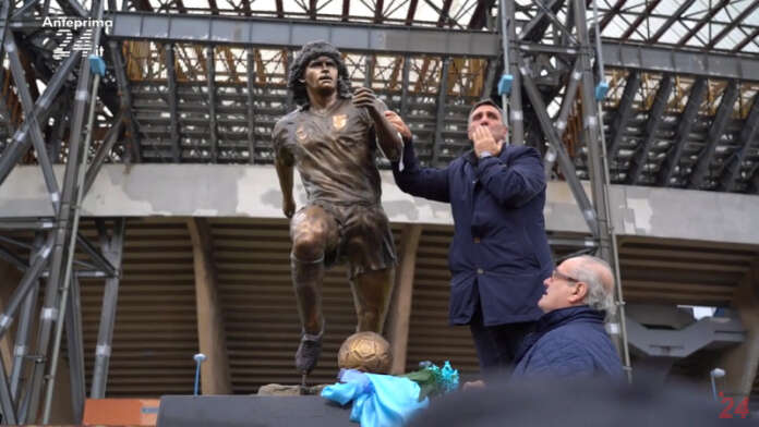 statua Maradona Giordano Bruscolotti