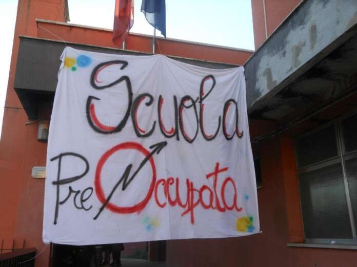 scuola occupata