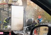 Salerno, furgone s’incendia al Parco Pinocchio (VIDEO)