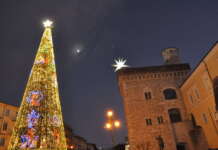 Benevento, la “Stella cometa” illumina la Rocca dei Rettori