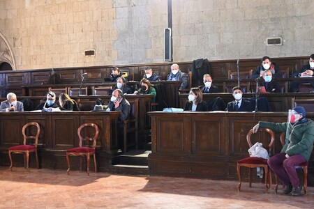 Consiglio Comunale Napoli 01