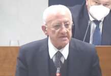 De Luca: “Non abbiamo aumentato le tasse. Perso vantaggio importante sul covid”