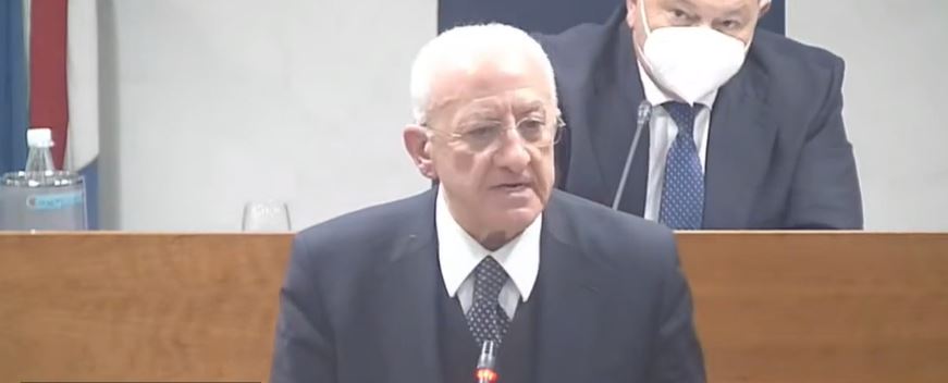 De Luca al consiglio