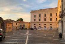 Rissa nel centro storico, per un 20enne Piazza Piano di Corte vietata per 2 anni