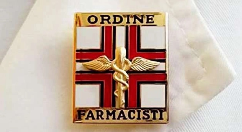 caduceo d'oro