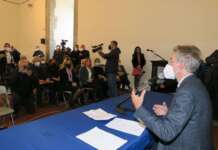 Manfredi e gli auguri di fine anno: “Nel 2022 lavoreremo per una Napoli inclusiva”