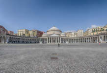Napoli, suicidio in Piazza del Plebiscito
