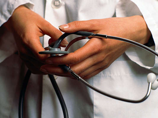 Assoutenti Campania denuncia: “Caos nella sanità”. Blocco dei rinnovi dell’esenzione ticket a migliaia di cittadini