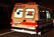 Napoli, 14enne accoltellato in piazza Municipio: è grave, fermato 15enne