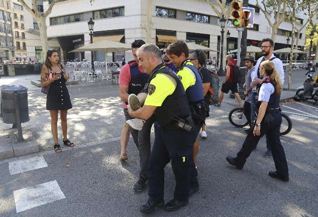 Barcellona: le parole di un salernitano scampato per poco all’attentato Barcellona: le parole di un salernitano scampato per poco all’attentato