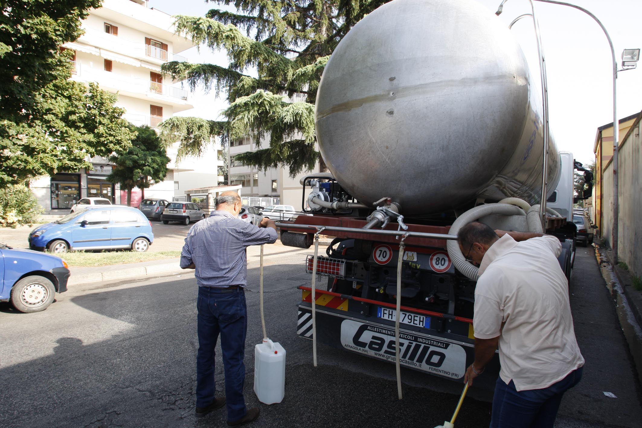 Salerno: ancora senz’acqua parte del centro, pronte le autobotti
