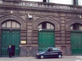 Cadavere in auto: uomo potrebbe essere stato ucciso dal figlio