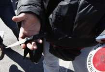 Giovane sorpreso con un coltello, denunciato a Ischia
