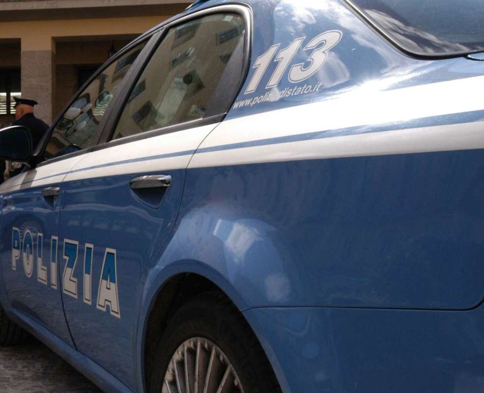 Chiede permesso per restare in Italia col figlio, latitante albanese scoperto e arrestato Chiede permesso per restare in Italia col figlio, latitante albanese scoperto e arrestato