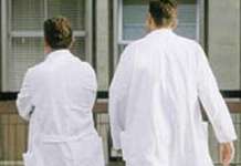 Ordine dei Medici di Napoli: “Basta violenze contro i camici bianchi”